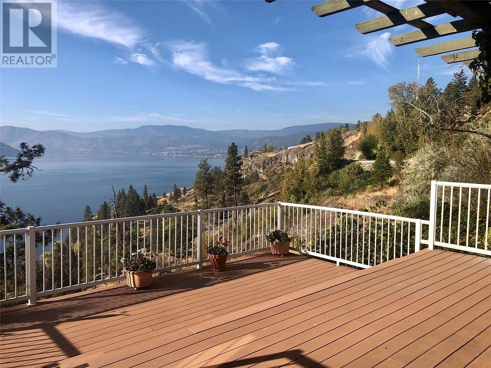 3040 Seclusion Bay Road West Kelowna Photo 3
